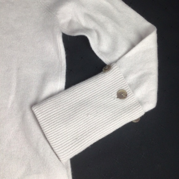 CLUB MONACO 100% CASHMERE Cream Sweater Size S - Picture 2 of 4